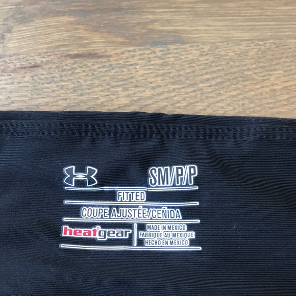 Under Armour Cropped Workout Pants - Picture 4 of 4